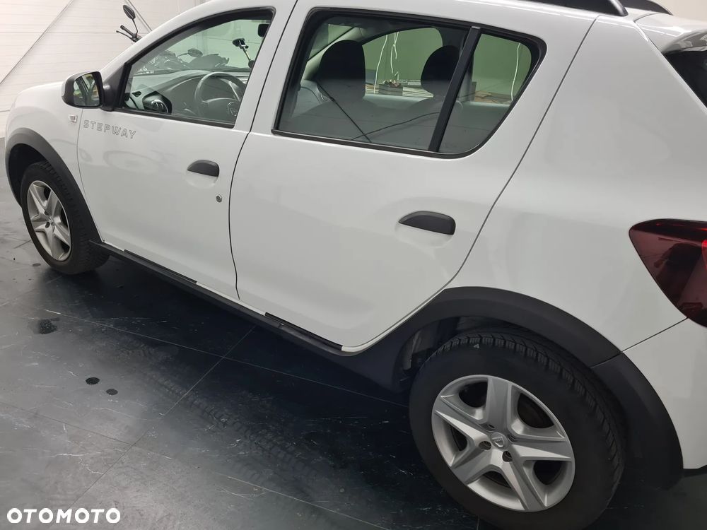 Dacia Sandero Stepway 0.9 TCe Laureate S&S EU6 - 17