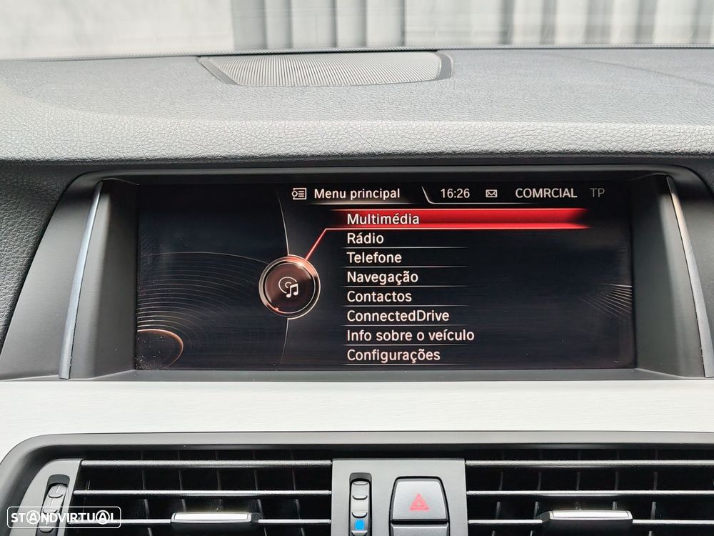 BMW 525 d Pack M Auto - 19