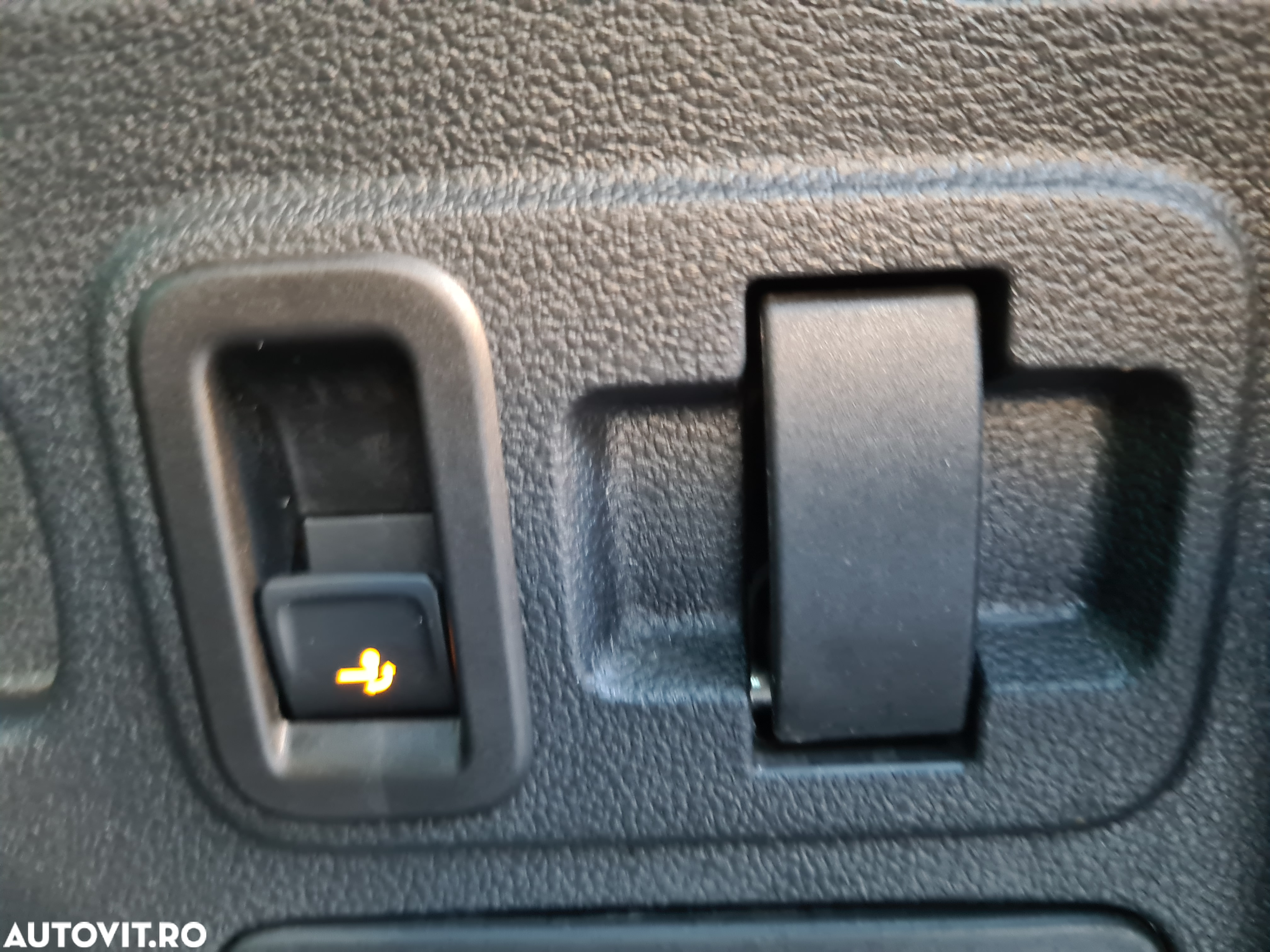 Volkswagen Touran - 27