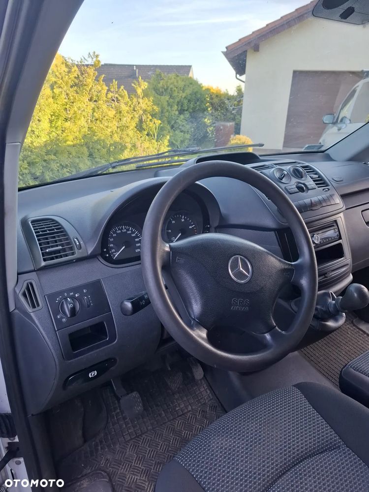 Mercedes-Benz Vito Univan 639.601 - 8