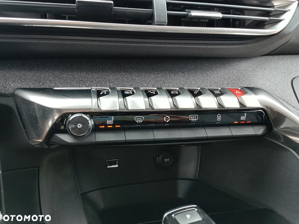 Peugeot 3008 - 21