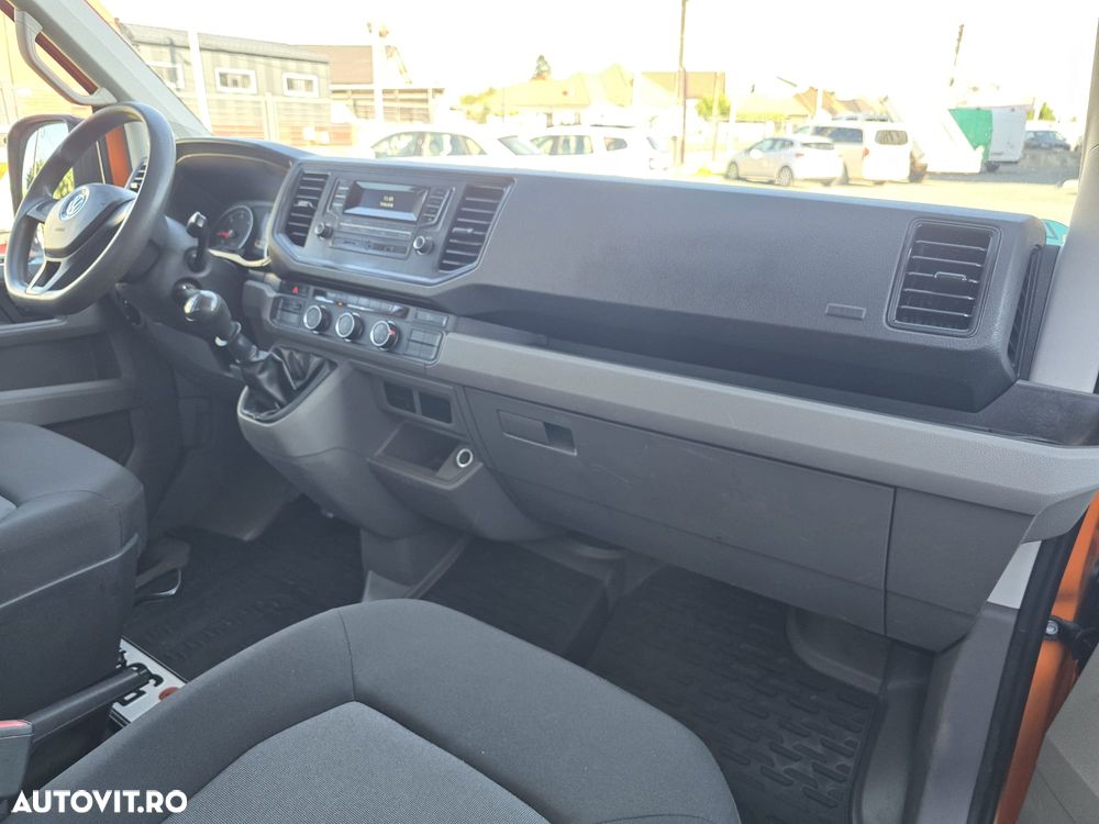 Volkswagen Crafter 140 CP doka 6 loc. bena 2,7 m. 2019 - 25