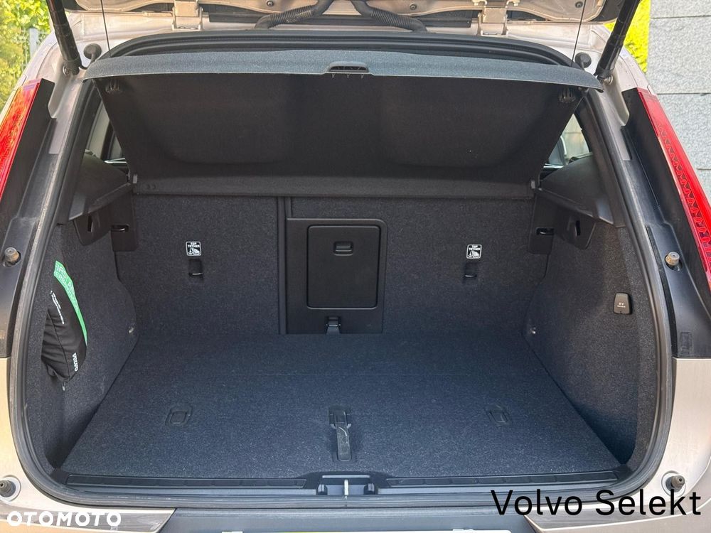 Volvo XC 40 - 11