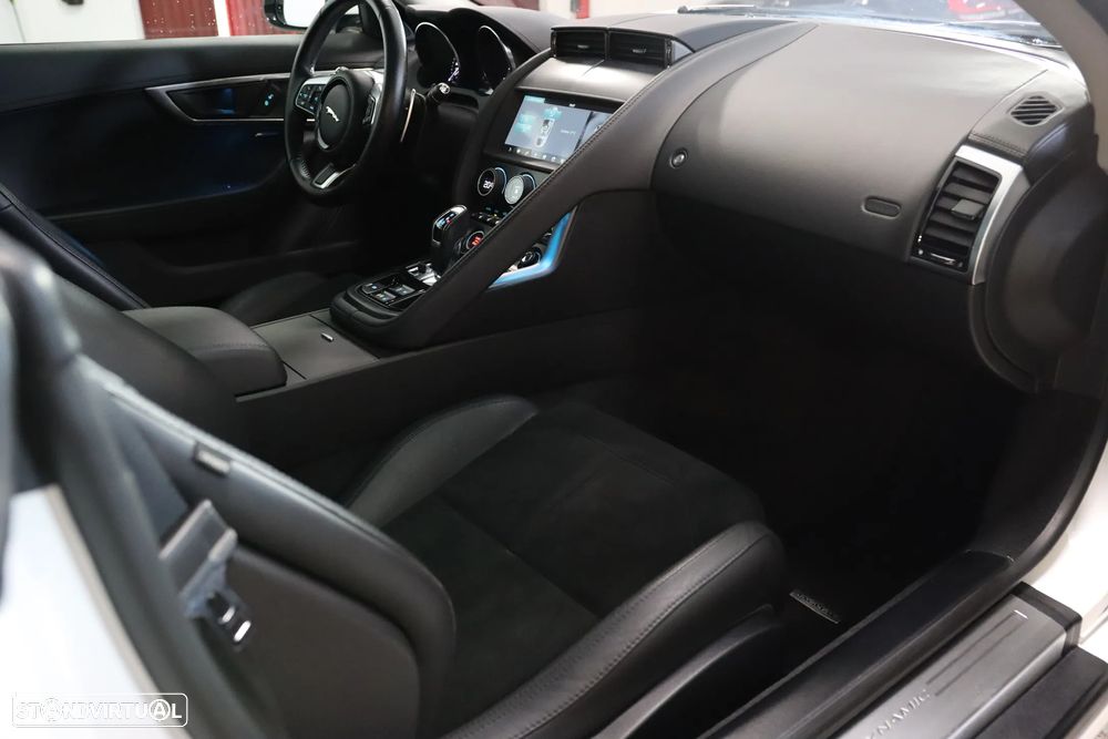 Jaguar F-Type P300 Aut. R-Dynamic Black - 18