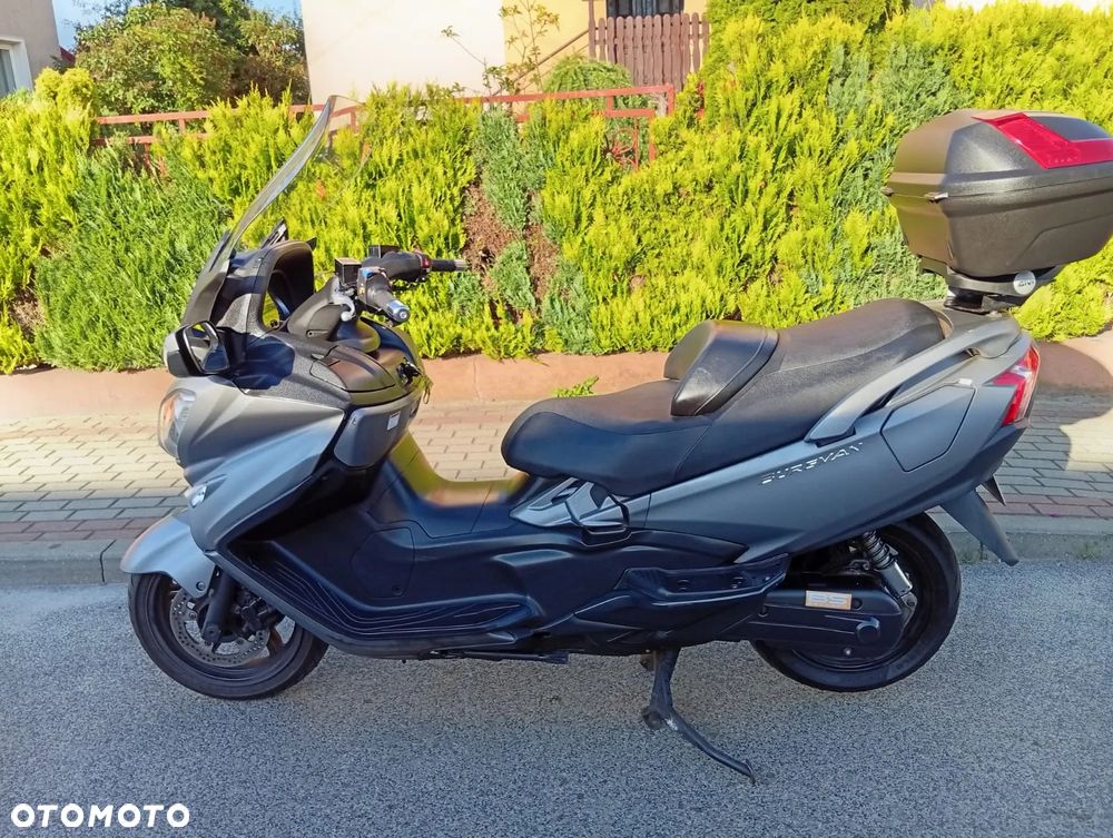 Suzuki Burgman - 1