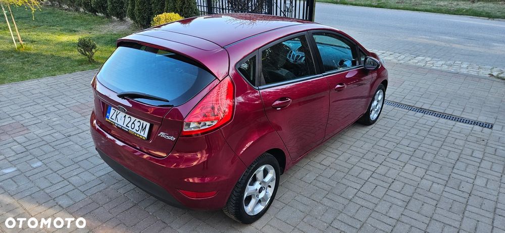 Ford Fiesta 1.25 Champions Edition - 23