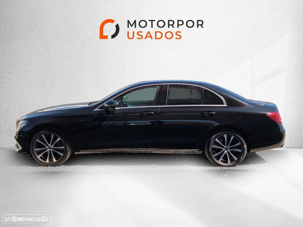 Mercedes-Benz E 300 e Exclusive Line — fotografia 4