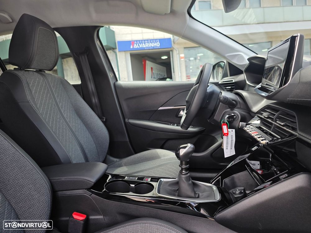 Peugeot 208 1.2 PureTech Allure Pack - 21