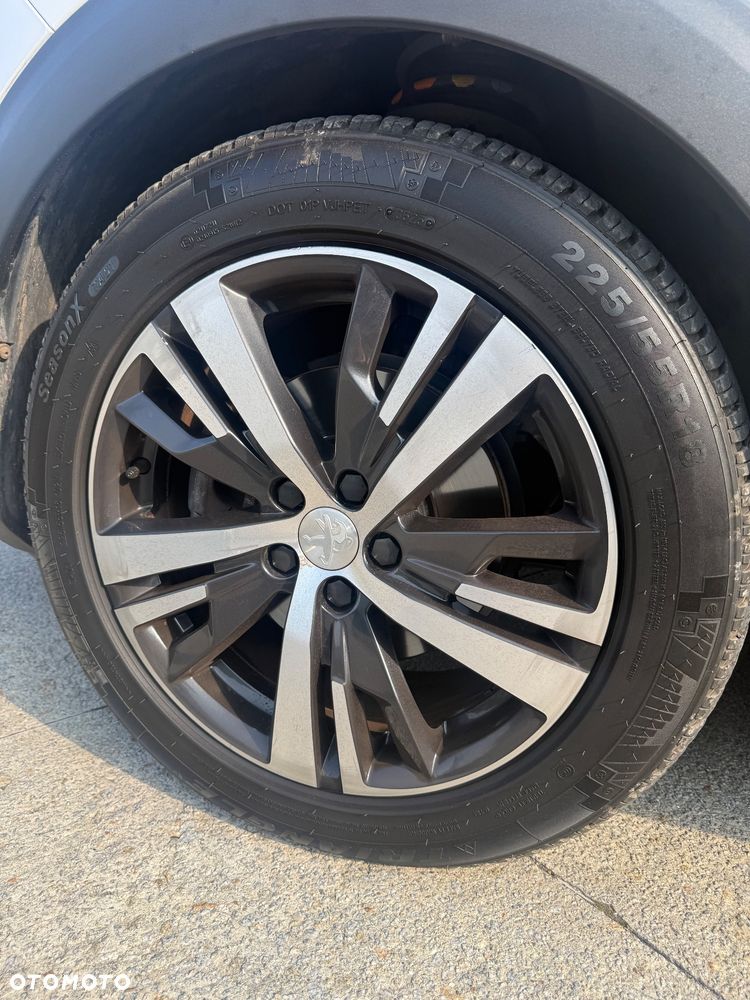 Peugeot 3008 1.6 THP Allure S&S EAT6 - 28