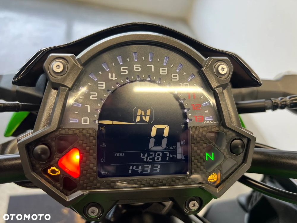 Kawasaki Z 900 - 12