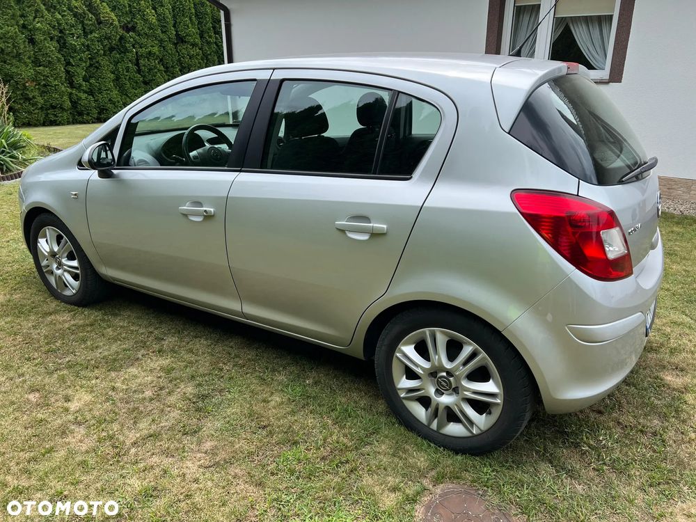 Opel Corsa 1.3 CDTI DPF Edition - 8