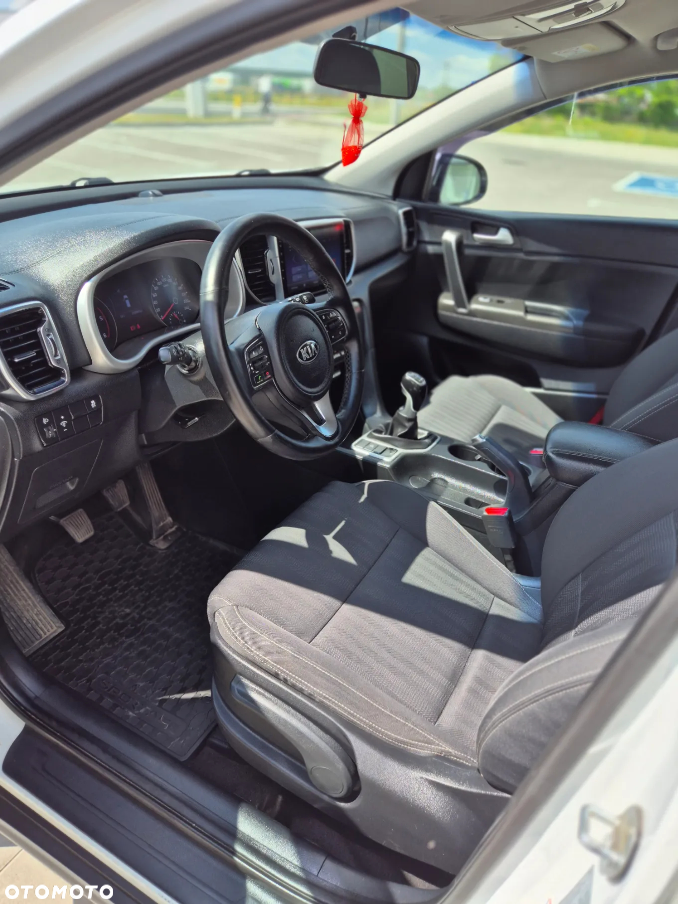 Kia Sportage 1.7 CRDI 2WD Dream-Team Edition - 13