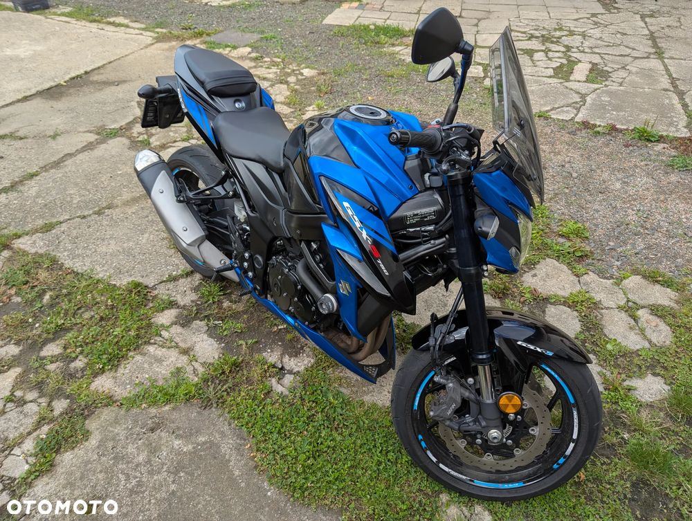 Suzuki GSX - 5
