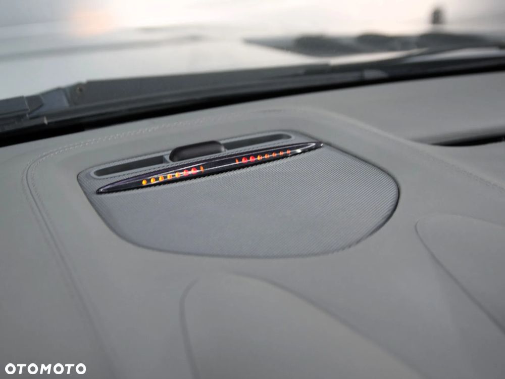 Mercedes-Benz GL - 26