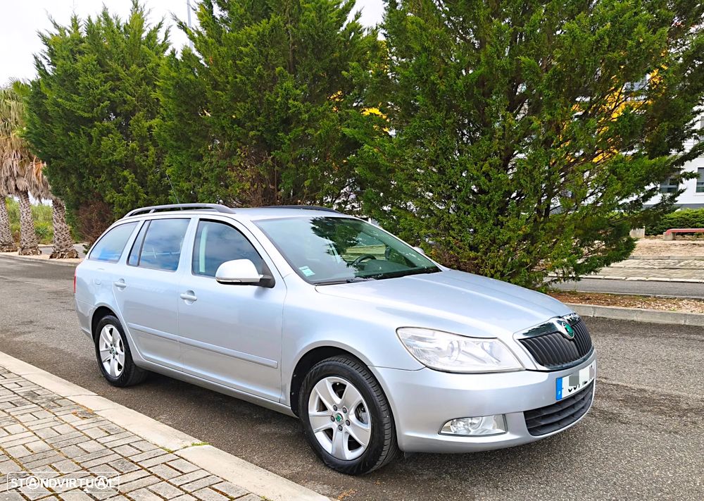 Skoda Octavia Break 1.6 TDi Elegance DSG - 2