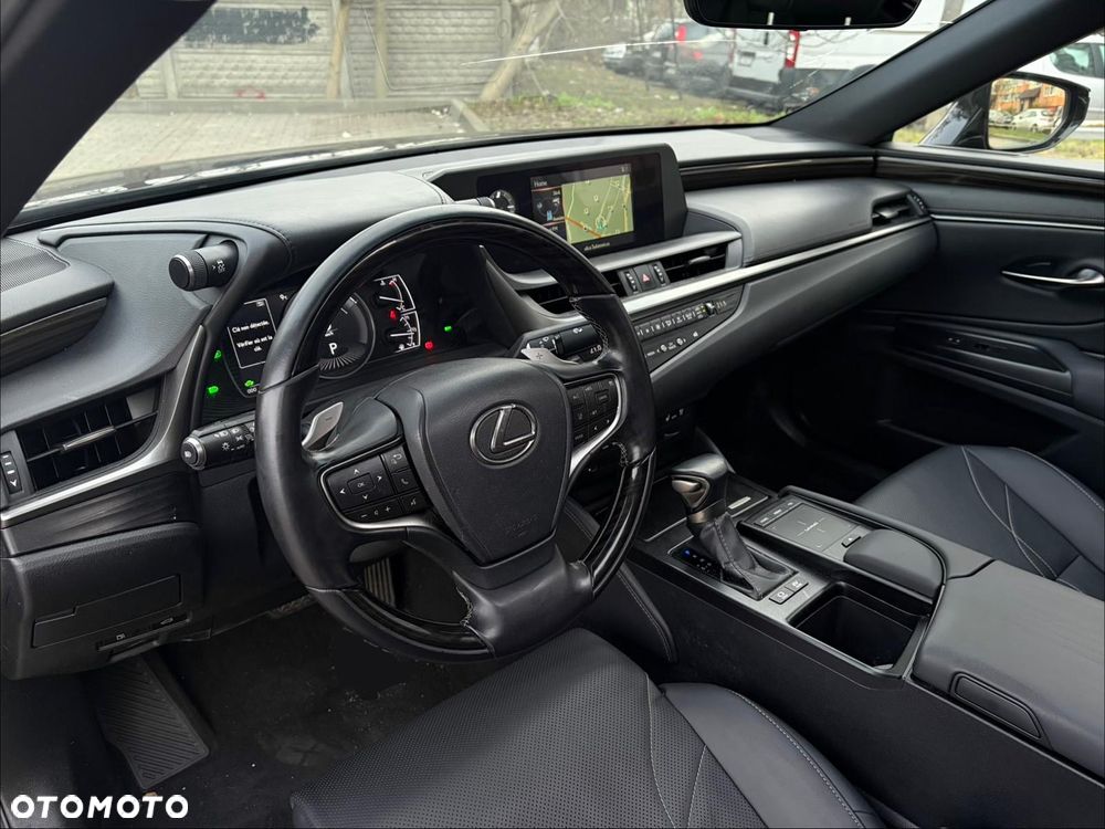 Lexus ES 300h Prestige - 10