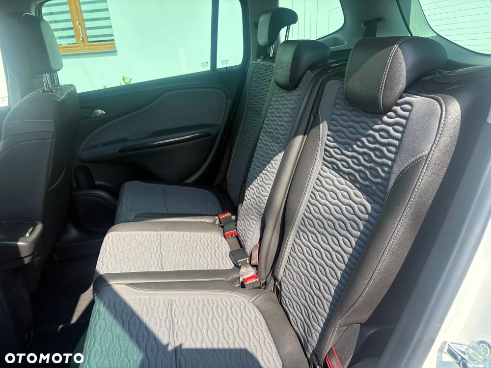 Opel Zafira - 16