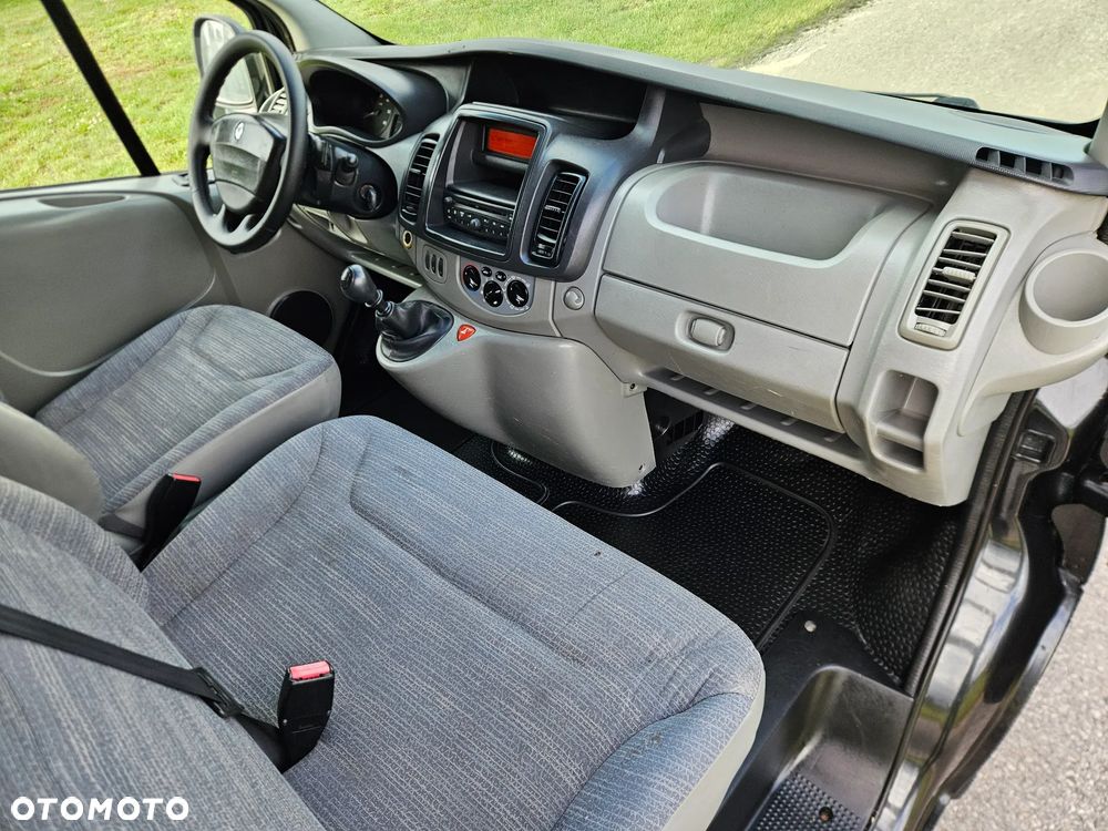 Renault TRAFIC - 13