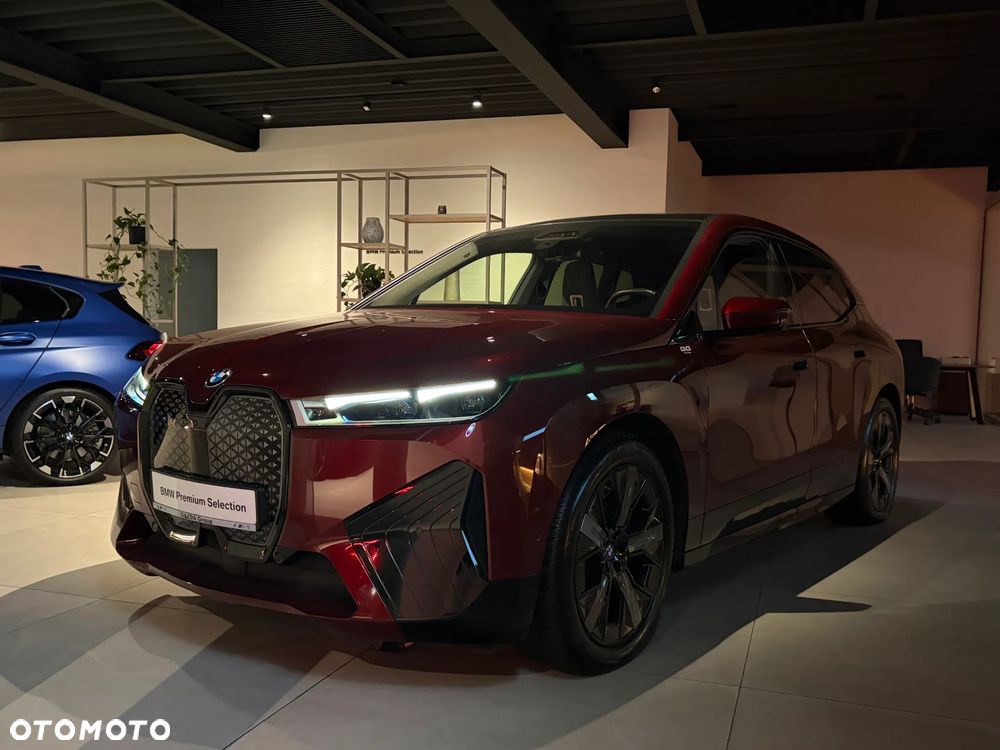 BMW iX xDrive40 76.6kWh - 2