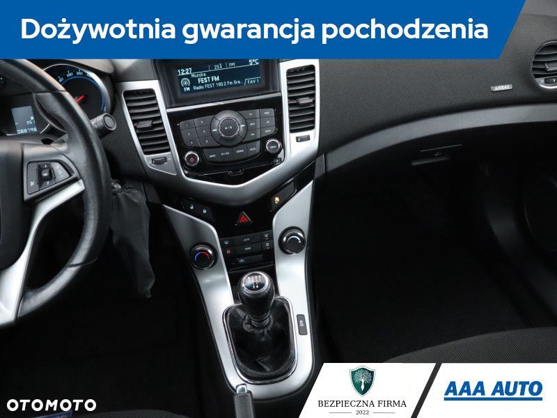 Chevrolet Cruze - 10