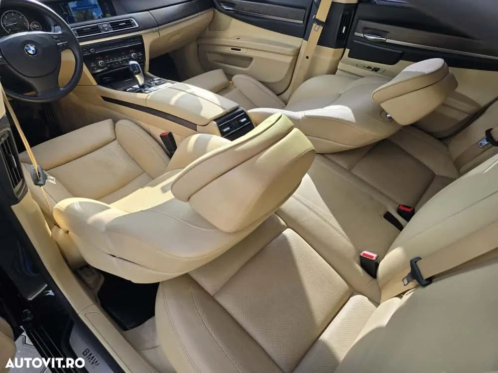 BMW Seria 7 730d Aut. - 12
