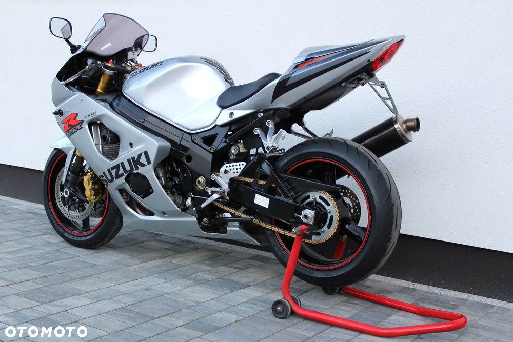 Suzuki GSX-R - 4