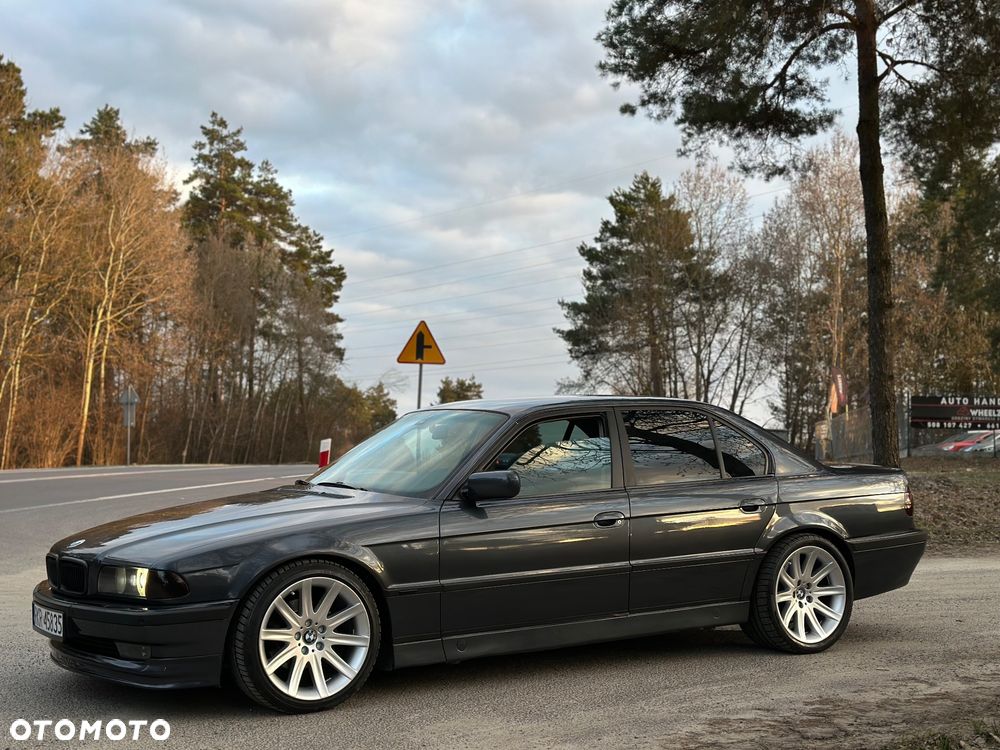 BMW Seria 7 728i - 14