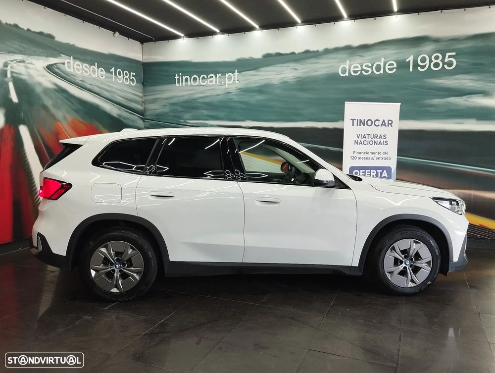 BMW iX1 eDrive20 - 4