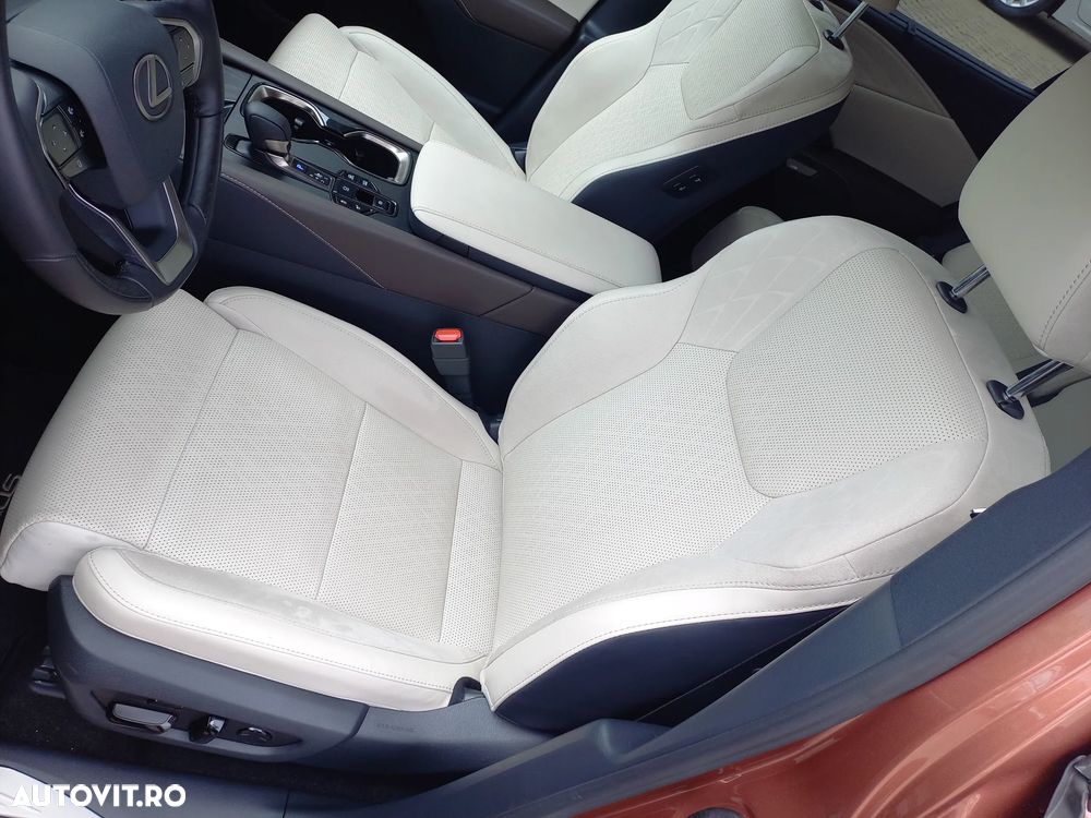 Lexus Seria RX 450h+ E-Four PHEV Luxury Mark Levinson - 15