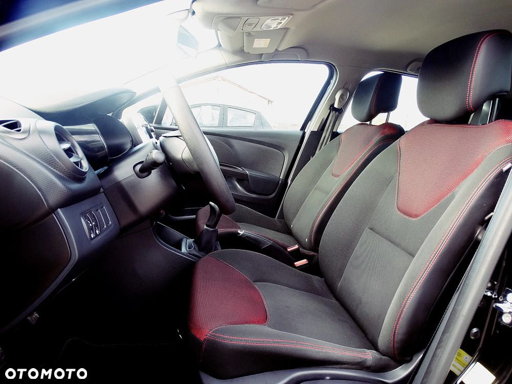 Renault Clio 1.2 16V 75 Life - 19