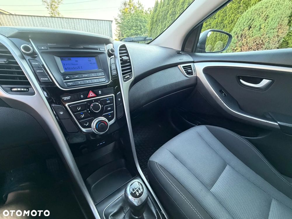 Hyundai i30 1.6 CRDi Premium - 28