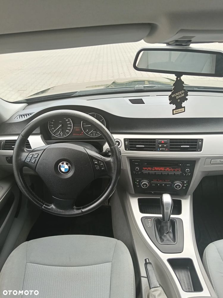 BMW Seria 3 - 18