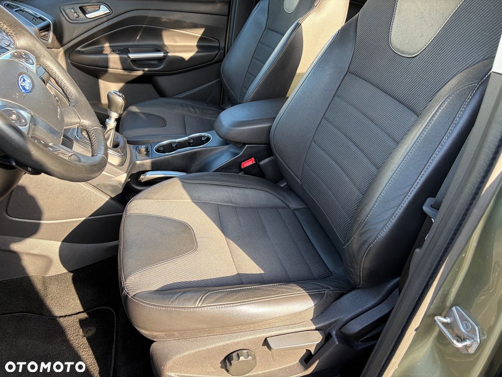 Ford Kuga 2.0 TDCi 2x4 Titanium - 7
