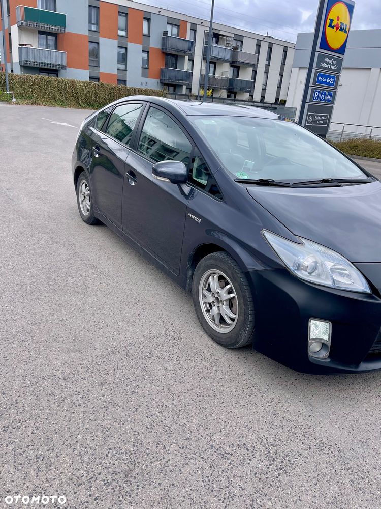 Toyota Prius 1.8 HSD Sol - 2