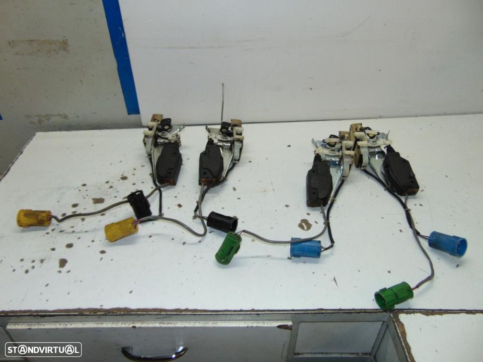 Jaguar XJ40 fechos das portas - 1