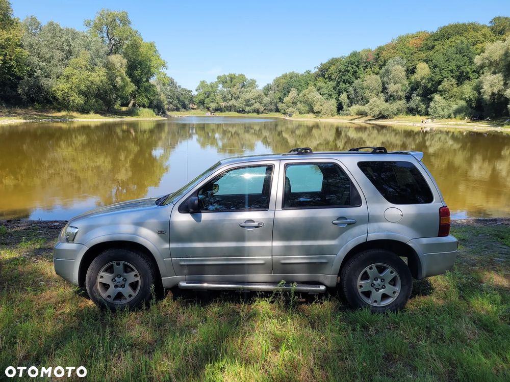 Ford Maverick 3.0 V6 Limited - 4