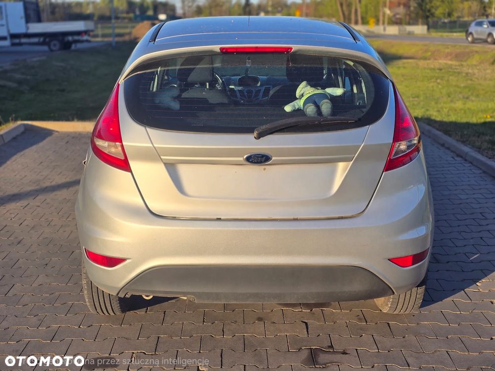 Ford Fiesta - 9