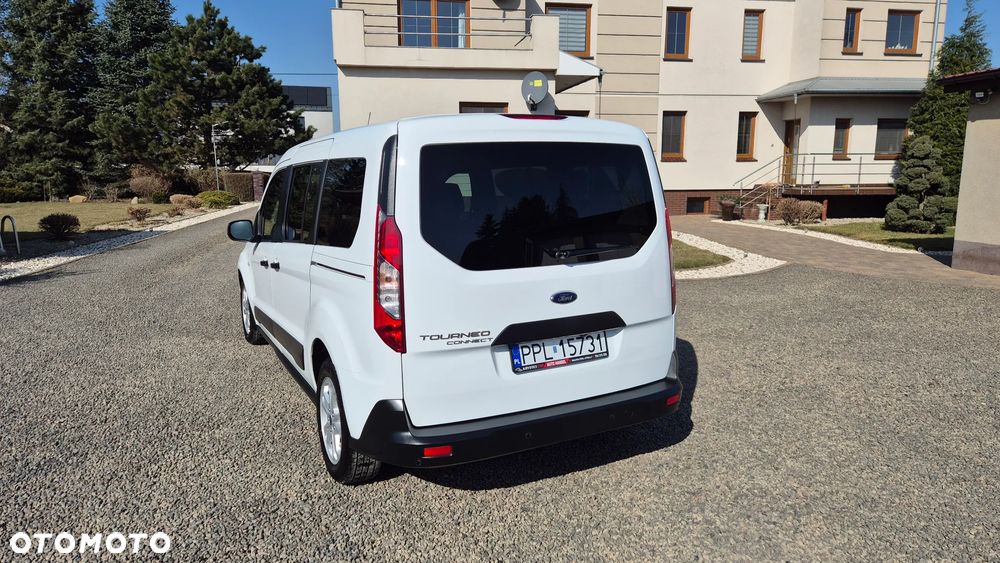 Ford Tourneo Connect Grand - 5