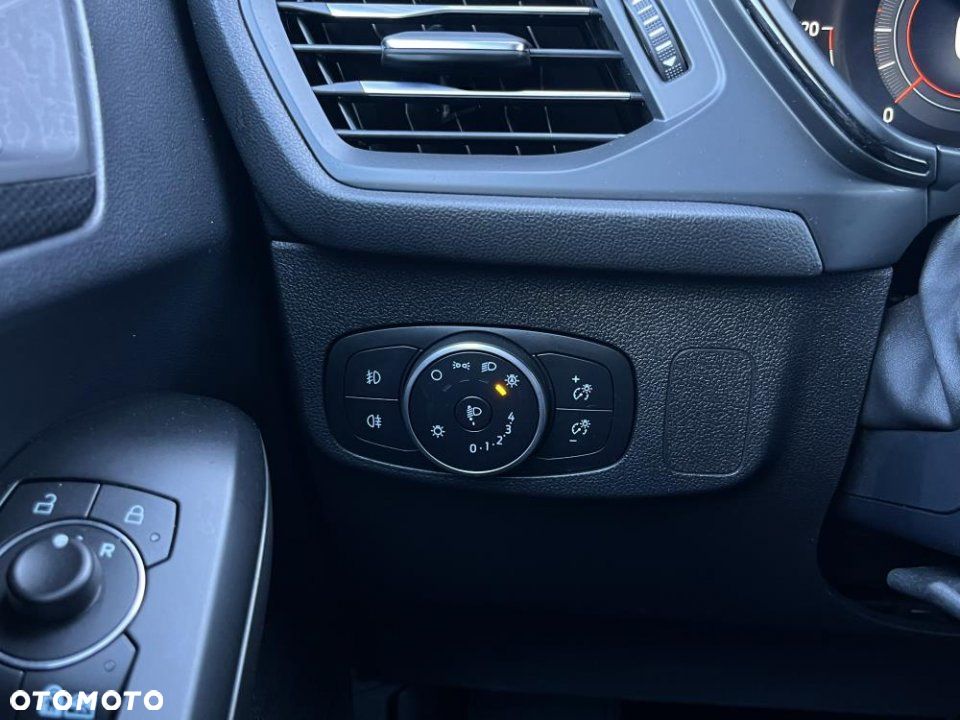 Ford Focus - 18