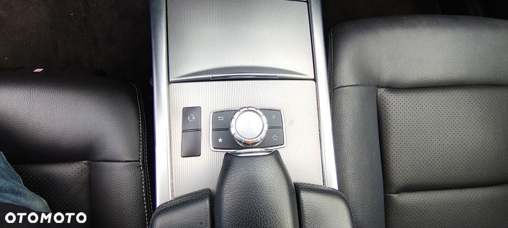 Mercedes-Benz Klasa E 250 Elegance - 16