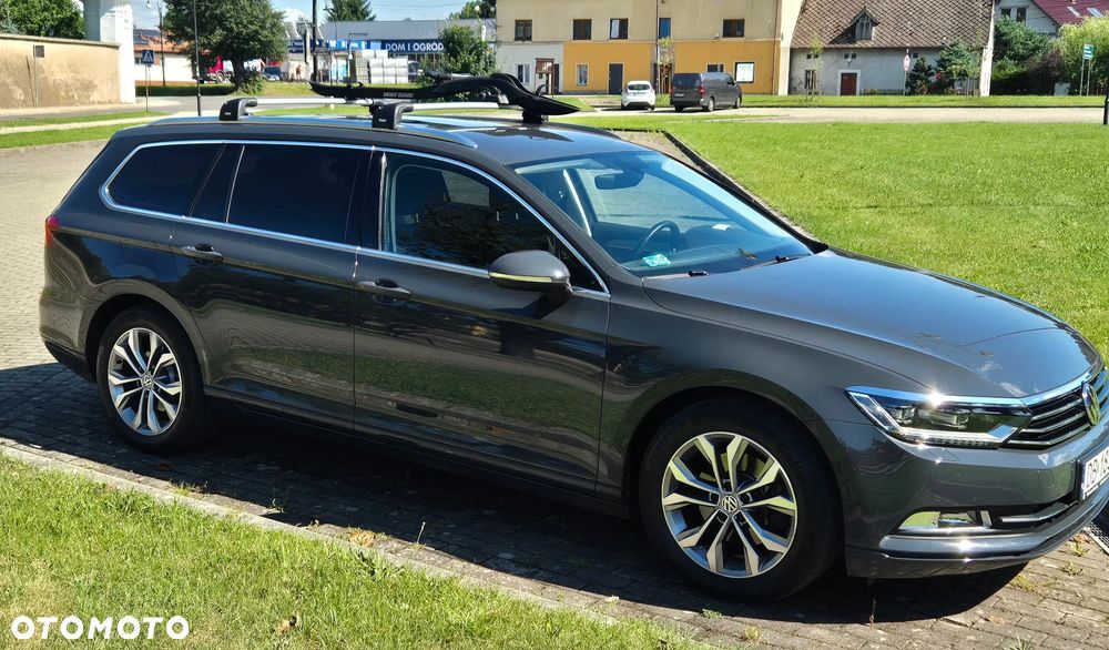 Volkswagen Passat - 11