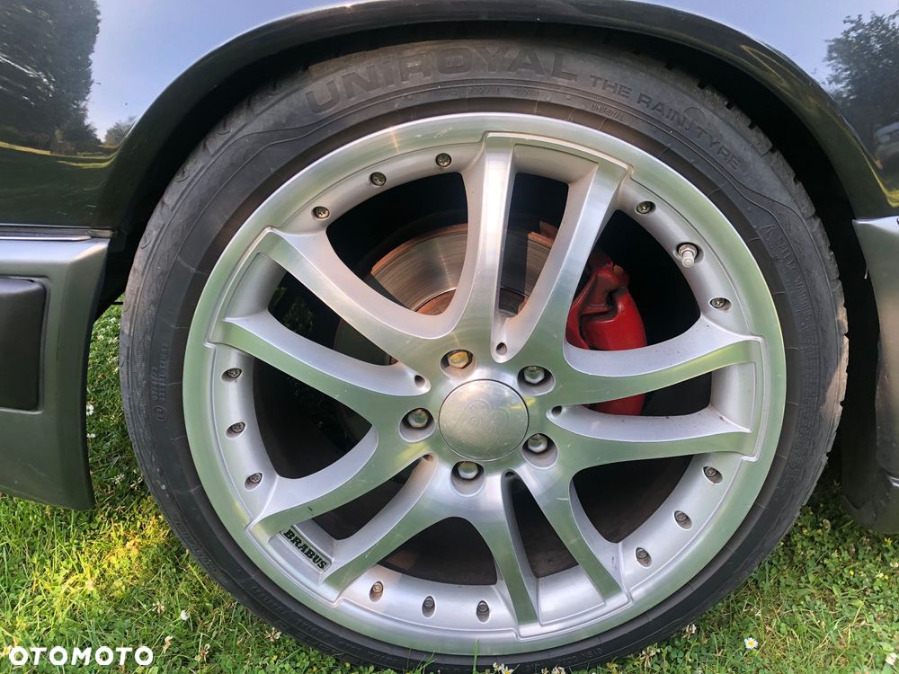 Mercedes-Benz W124 (1984-1993) - 12