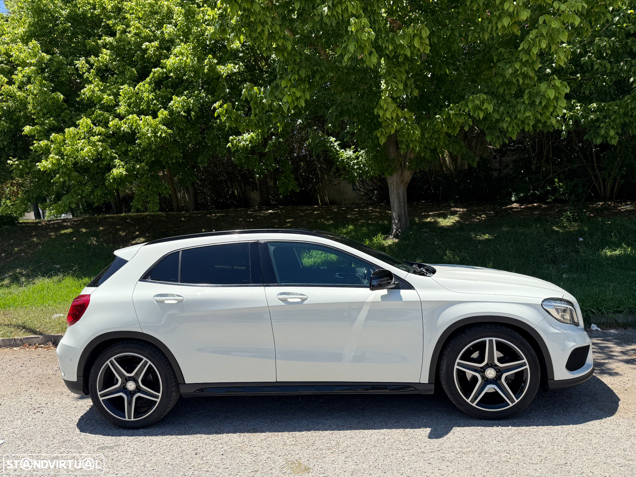 Mercedes-Benz GLA 220 d 4Matic 7G-DCT AMG Line - 4