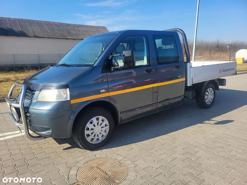 Volkswagen Transporter - 1