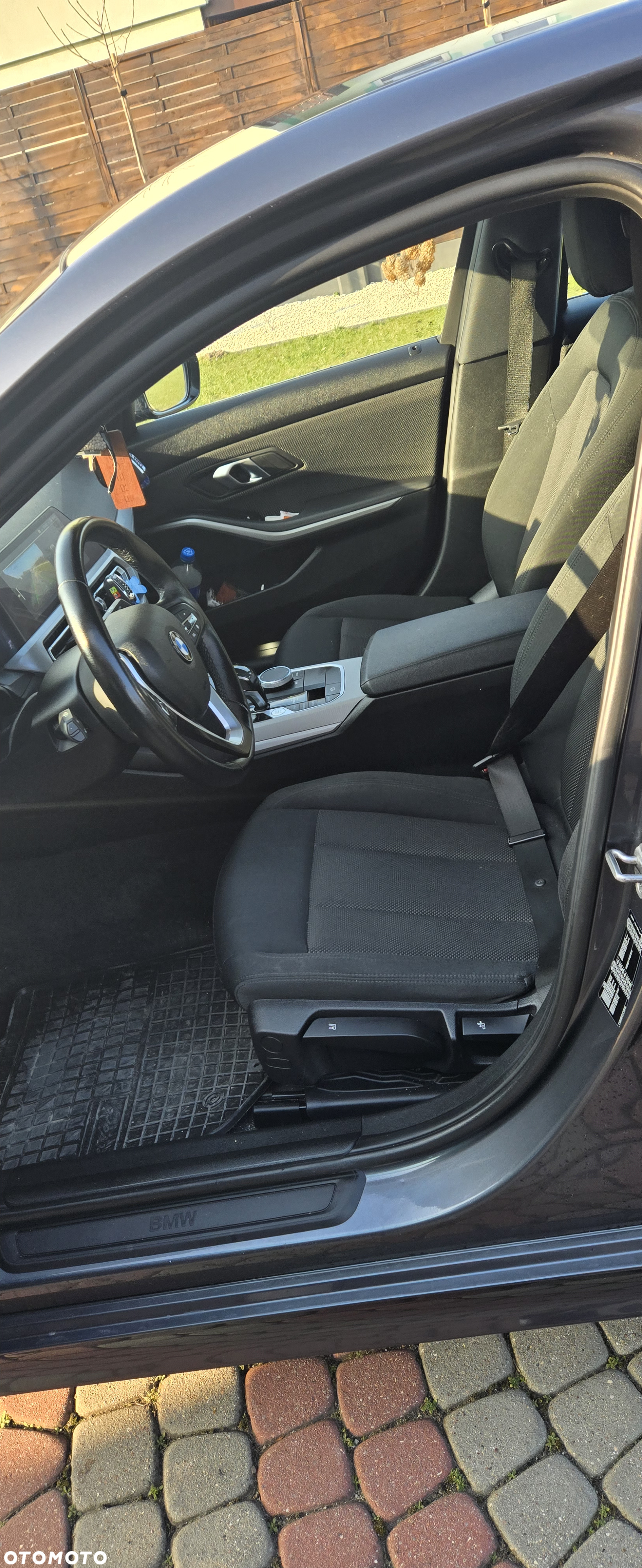BMW Seria 3 318d - 11