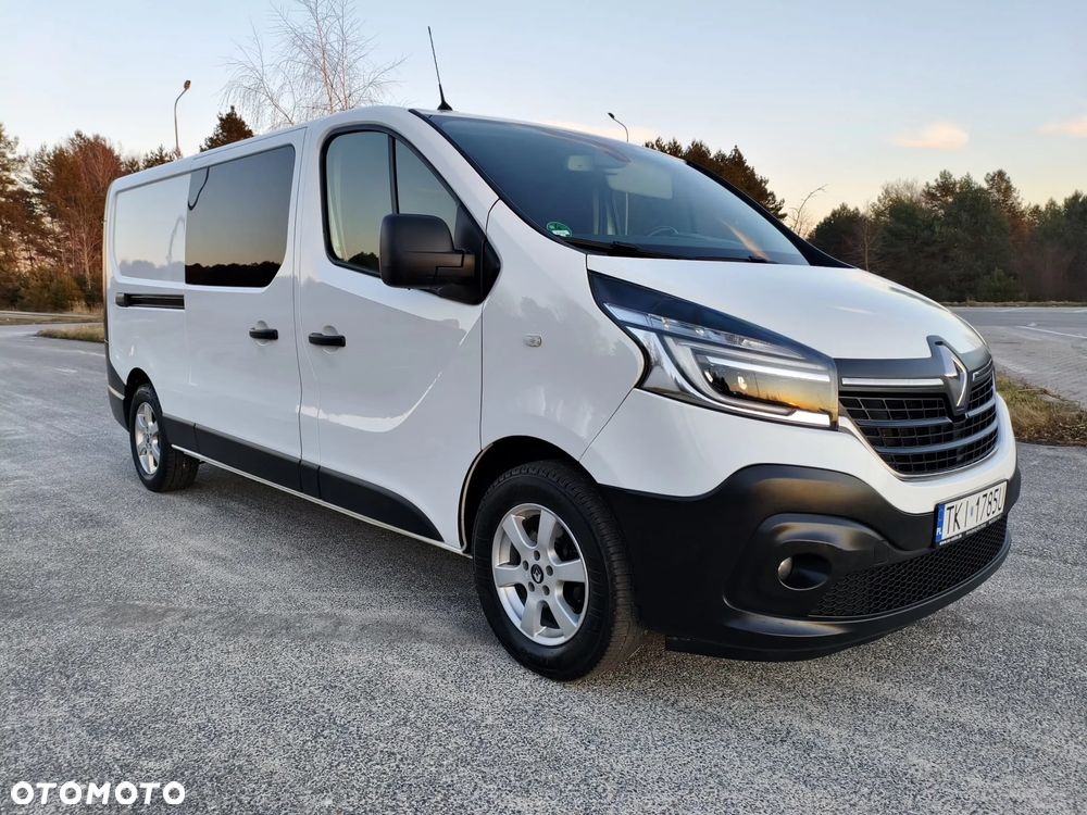 Renault Trafic 2.0 dCi - 23