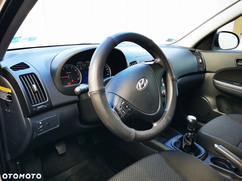 Hyundai i30 1.4 Base - 28