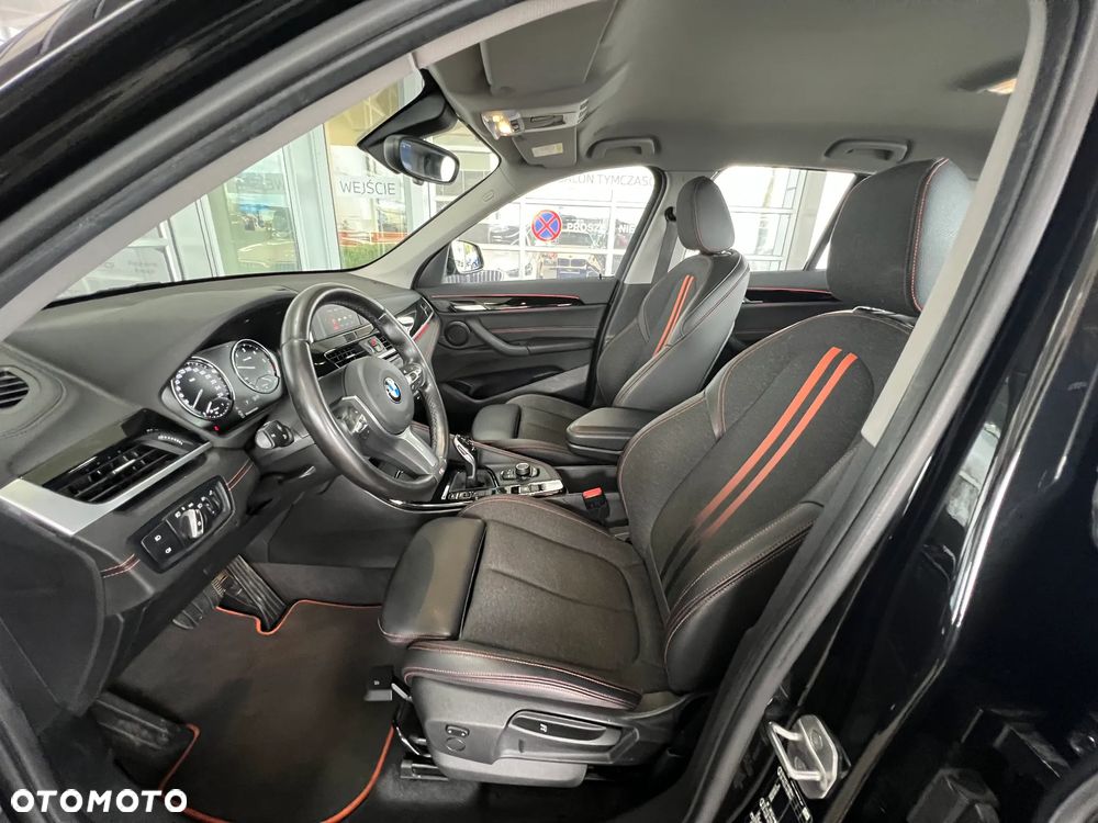 BMW X1 sDrive18d Sport Line - 12