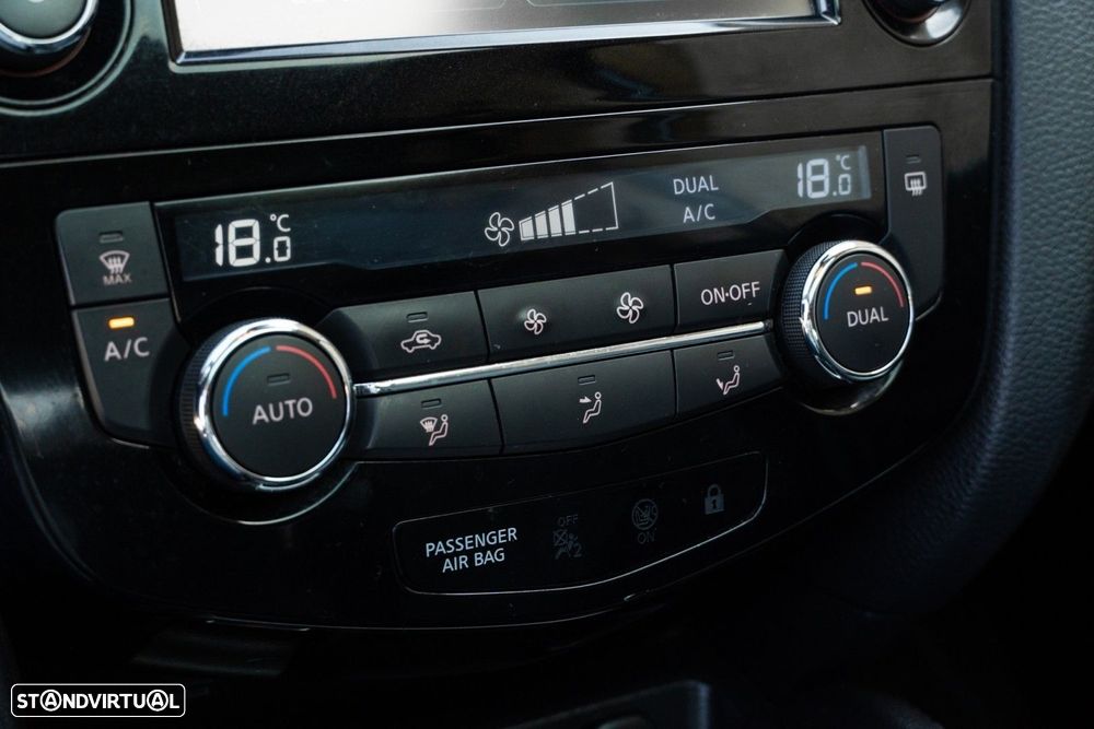 Nissan Qashqai 1.5 dCi N-Connecta - 21