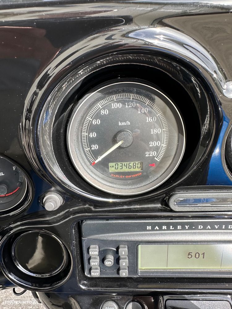 Harley-Davidson FLHT - 15